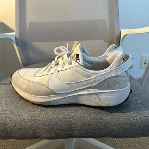 Nike Waffle Debut sneakers in White/Black/Orange/White RRP $75